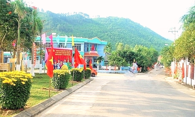 Bức tranh nông thôn mới xã Hòa Phú tươi sáng, khang trang, đầy màu sắc