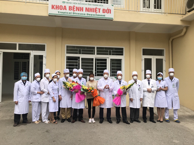 Khoa Bệnh nhiệt đới, BVĐK tỉnh Thanh Hóa là một trong các tập thể nhận được bằng khen vì có thành tích xuất sắc trong phòng chống dịch Covid-19