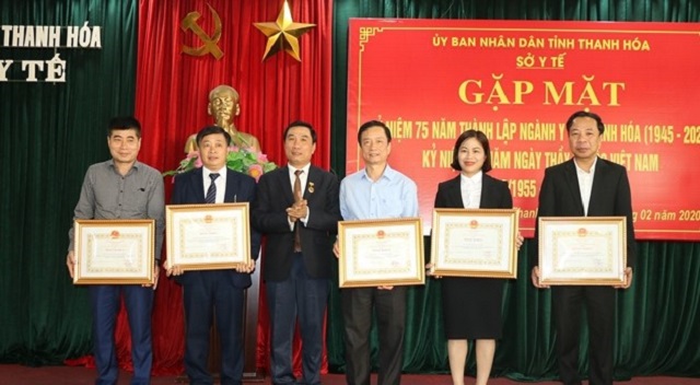 Gặp mặt kỷ niệm 75 năm thành lập ngành y tế Thanh Hóa và 65 năm Ngày Thầy thuốc Việt Nam