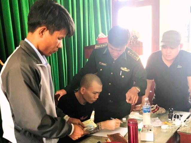 Quảng Ngãi: Bắt đối tượng vận chuyển trái phép ma túy ra đảo Lý Sơn