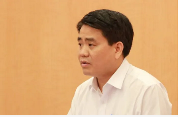 Chủ tịch UBND TP. Hà Nội Nguyễn Đức Chung thông tin về dịch Covid-19 tại Hà Nội (Ảnh: Anh Hùng)