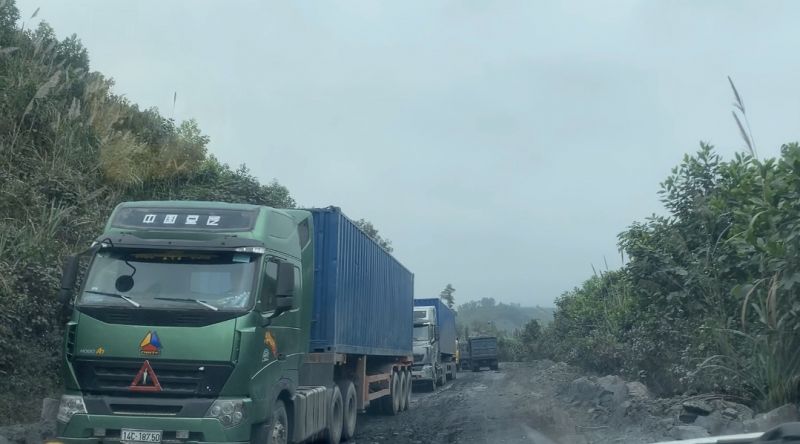 Quảng Ninh: Sẽ xử lý nghiêm tình trạng khai thác, vận chuyển than trái phép