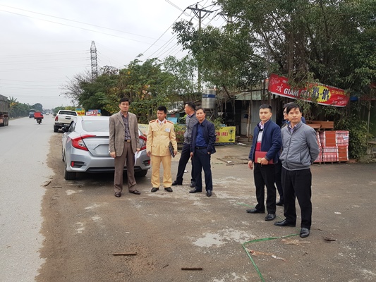 Các đơn vị chức năng kiểm tra, rà soát trên tuyến Quốc lộ 2 chạy qua địa bàn huyện Vĩnh Tường, Vĩnh Phúc