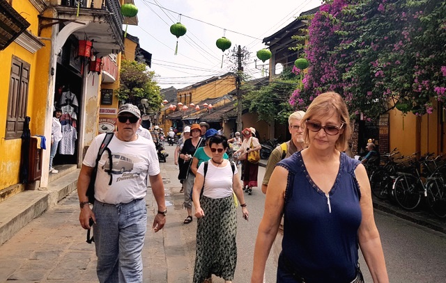 Hội An (Quảng Nam): Cách ly kịp thời 33 du khách bay cùng cô gái Hà Nội dương tính Covid-19