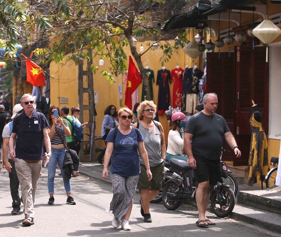 Thông tin mới về 33 du khách trên chuyến bay VN0054 ở Hội An