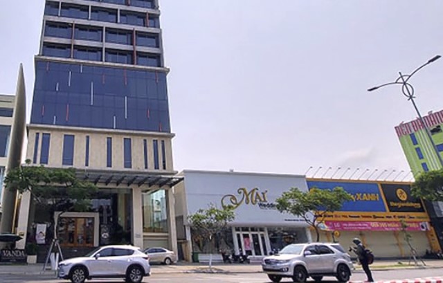 Siêu thị Điện Máy Xanh nơi có bệnh nhân mắc COVID-19 thứ 3 ở Đà Nẵng nằm gần khách sạn Vanda, nơi 2 du khách người Anh mắc COVID-19 lưu trú