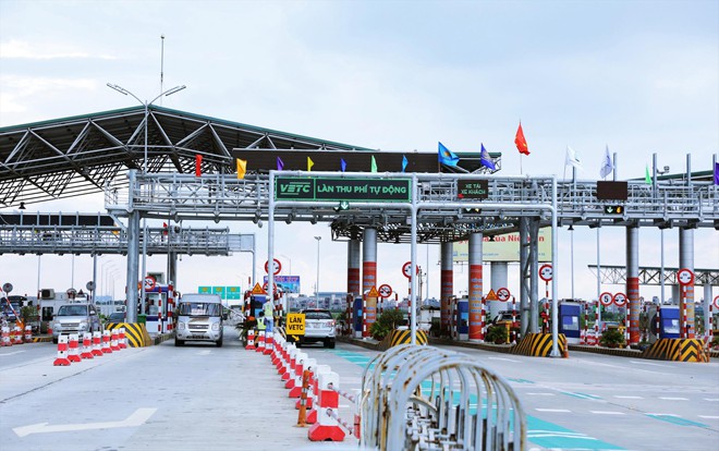 Quốc lộ 5 thu phí tự động không dừng từ ngày mai