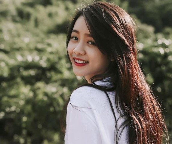 Đà Nẵng:Nữ SV ngành Y, tình nguyện chăm sóc người cách ly do dịch Covid-19