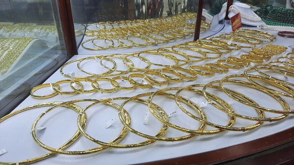 Giá vàng ngày 1/1: Đầu 2021, giá vàng tiếp tục xu hướng tăng mạnh