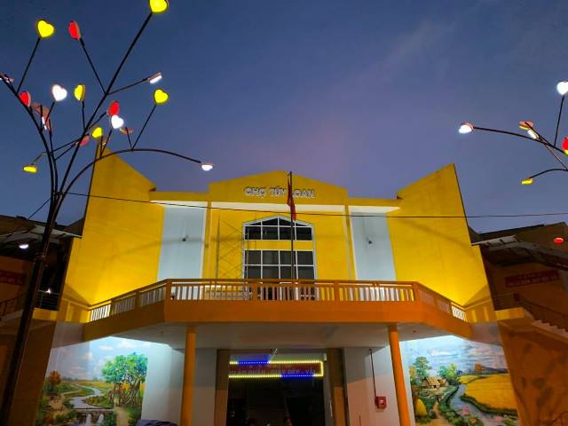 Cổng chợ được sửa chữa nâng cấp, tạo nên diện mạo mới cho toàn khu phố đêm Cổng chợ được sửa chữa nâng cấp, tạo nên diện mạo mới cho toàn khu phố đêm