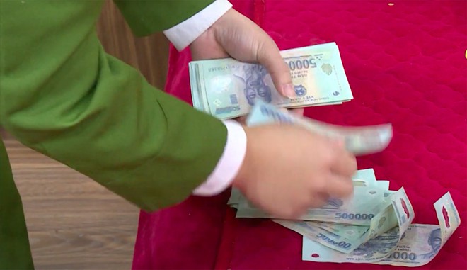 Bắc Ninh: Phá đường dây đánh bạc online dưới hình thức cá độ bóng đá