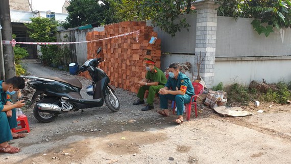 TPHCM: Lực lượng chức năng tìm thấy người phụ nữ nhập cảnh trái phép liên quan đến 4 ca mắc Covid-19