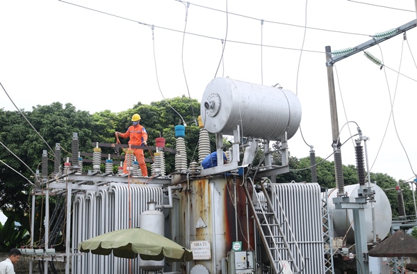 EVNNPC đóng điện thành công Dự án cải tạo đường dây 110kV Quỳnh Lưu - Quỳ Hợp, tỉnh Nghệ An