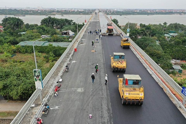 Dự án sửa chữa mặt cầu Thăng Long đã vượt tiến độ đề ra.