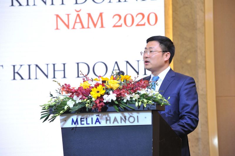 Đ/c Hà Quang Hòa - Thành viên HĐTV, Tổng giám đốc Tổng công ty báo cáo kết quả hoạt động SXKD của TCT tai Hội nghị