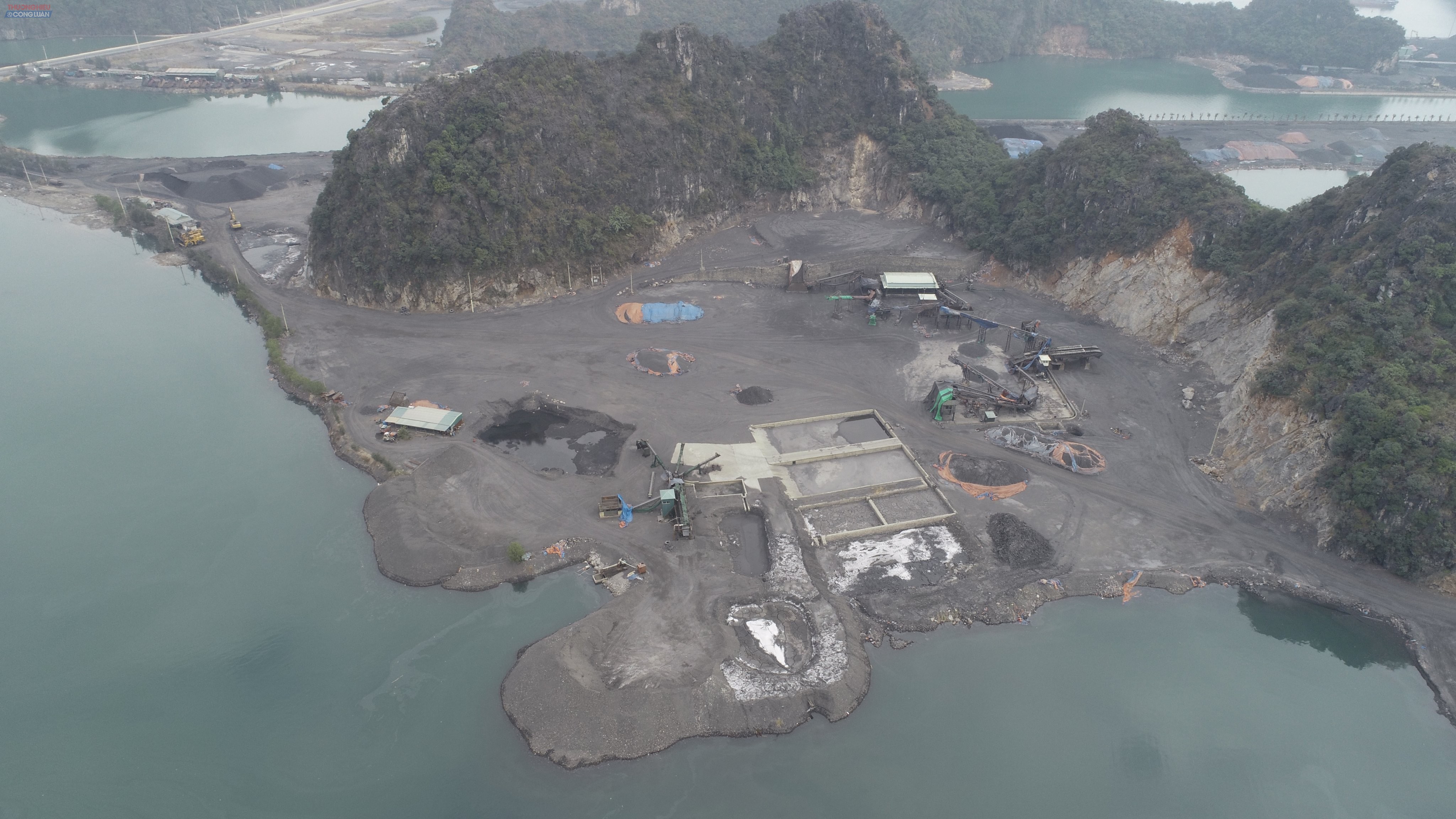 Mặc d&ugrave; kh&ocirc;ng được ph&eacute;p s&agrave;ng tuyển nhưng hệ thống s&agrave;ng tuyển vẫn tồn tại tr&ecirc;n Cảng h&agrave;ng ho&aacute; tổng hợp v&agrave; kho xăng dầu của C&ocirc;ng ty CP đầu tư ph&aacute;t triển TTP?