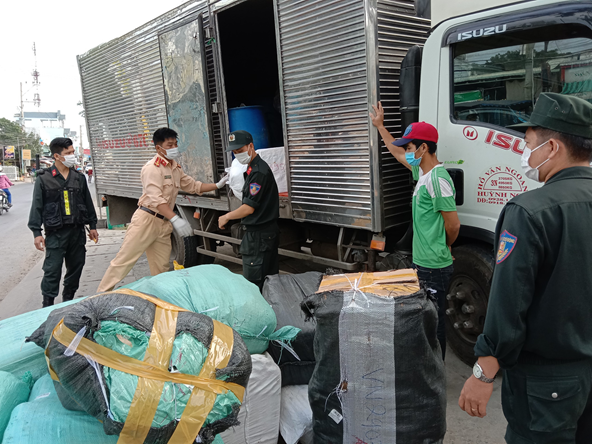 An Giang: Bắt giữ vụ vận chuyển hàng hóa nhập lậu trị giá trên 500 triệu đồng