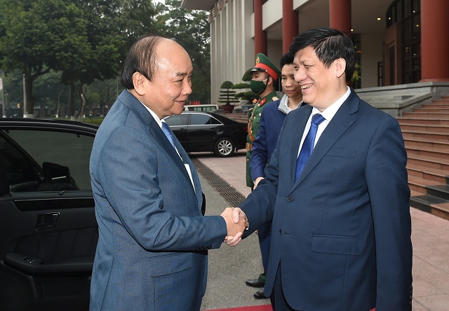 Thủ tướng Nguyễn Xuân Phúc tới dự Hội nghị Y tế toàn quốc