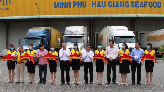 Công ty Thủy sản Minh Phú Hậu Giang, Tập đoàn Thủy sản Minh Phú đã xuất khẩu lô hàng tôm đầu tiên năm 2021