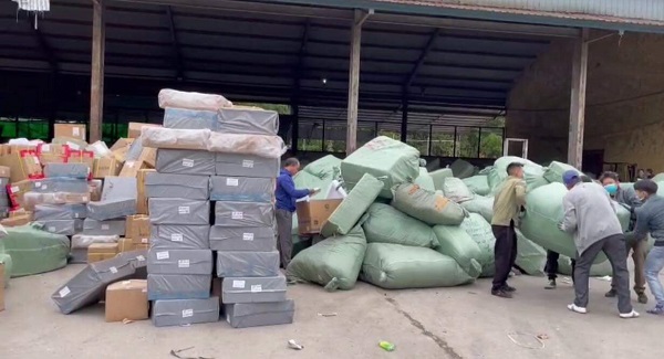 Lực lượng chức năng phá vụ buôn lậu “khủng” 500 tấn hàng hóa tại Bắc Phong Sinh (Quảng Ninh)