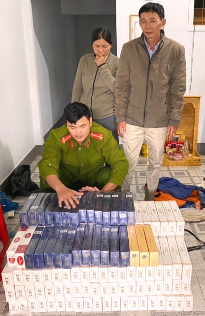 Đắk Lắk: Bắt đối tượng tàng trữ 1.700 bao thuốc lá điếu nhập lậu