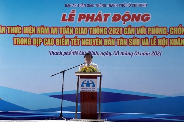 Ông Nguyễn Thành Phong, Chủ tịch UBND TP.HCM phát biểu tại lễ phát động.