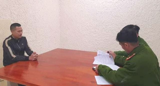 Quảng Trị: Bắt xe ô tô vận chuyển trái phép hơn 100kg pháo