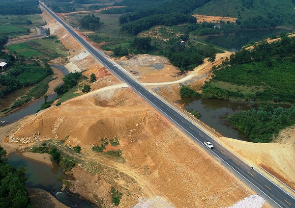 Điều chỉnh chủ trương đầu tư cho cao tốc Hòa Bình – Mộc Châu