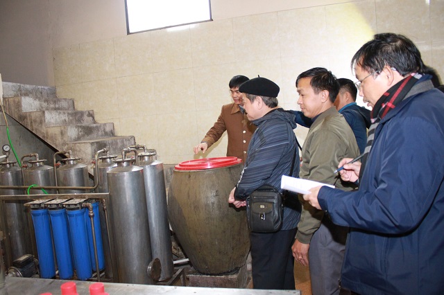 Tỷ lệ các hộ sản xuất rượu thủ công tỉnh Ninh Bình đăng ký với cơ quan quản lý và được cấp Giấy phép sản xuất chỉ chiếm 15%.