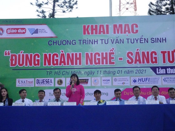 TPHCM: Học sinh hơn 100 trường THPT tham gia chương trình tư vấn tuyển sinh năm 2021