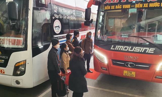 Kiểm tra đột xuất hoạt động vận chuyển hành khách dịp Tết Nguyên Đán 2021