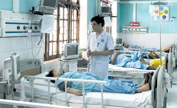 Trời lạnh sâu, người cao tuổi nhập viện cấp cứu tăng đột biến