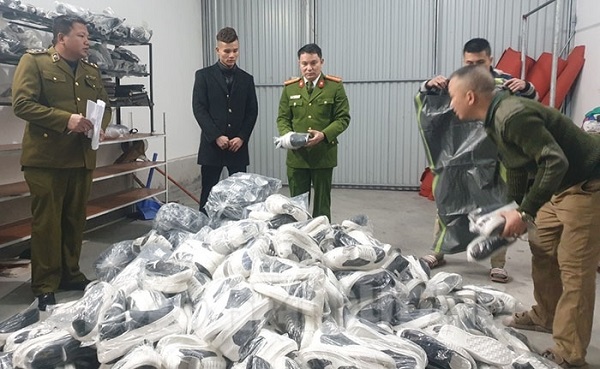 Hải Dương: Thu giữ gần 2000 sản phẩm nhái thương hiệu nổi tiếng