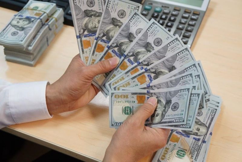 Tỷ giá USD hôm nay 13/1: Đồng bạc xanh quay đầu giảm