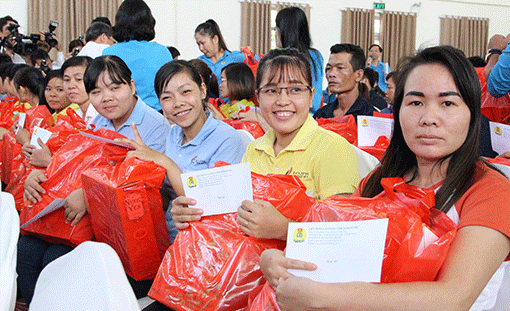 Bình Dương: Tổ chức đón tết an toàn, tiết kiệm, đầy đủ