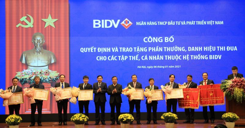 Công bố và trao các phần thưởng Nhà nước dành cho tập thể, cá nhân BIDV