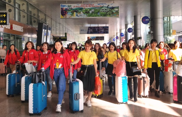 Từ đầu năm 2021 ngành du lịch TP. Đà Nẵng liên tục đón các đoàn khách MICE có số lượng khách lớn