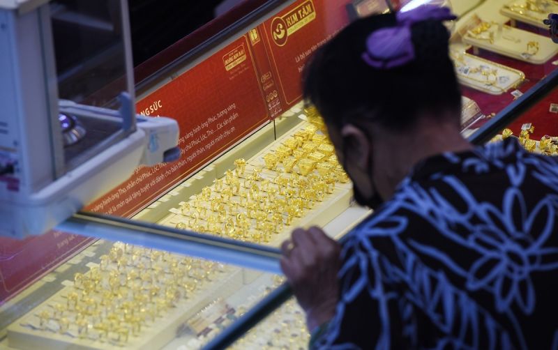 Giá vàng ngày 23/1: Tiếp tục giảm