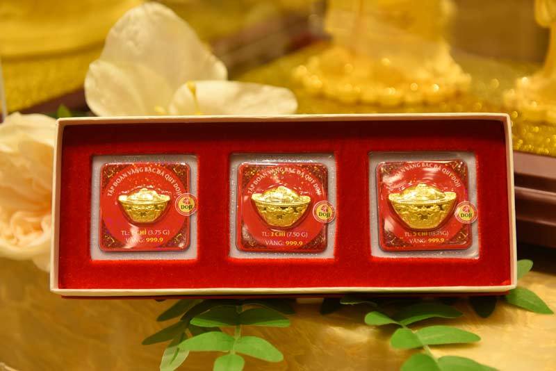 Giá vàng hôm nay 25/1: Chờ đà tăng mới từ các gói kích thích kinh tế