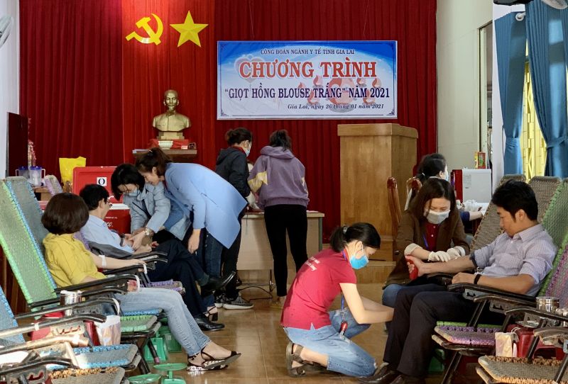 Gia Lai: Tổ chức chương trình “Giọt hồng Blouse trắng” lần thứ 2