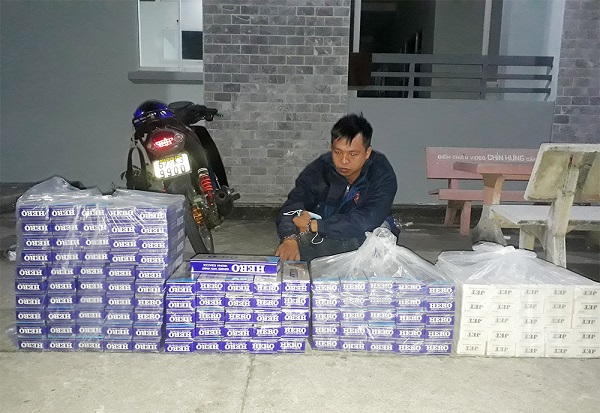 Thu giữ hơn 1.000 bao thuốc lá ngoại nhập trong đêm tại An Giang