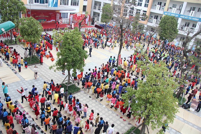 Ngày hội văn hóa dân gian tại trường tiểu học Đoàn Kết bao gồm rất nhiều hoạt động diễn ra trong buổi sáng ngày 27/01