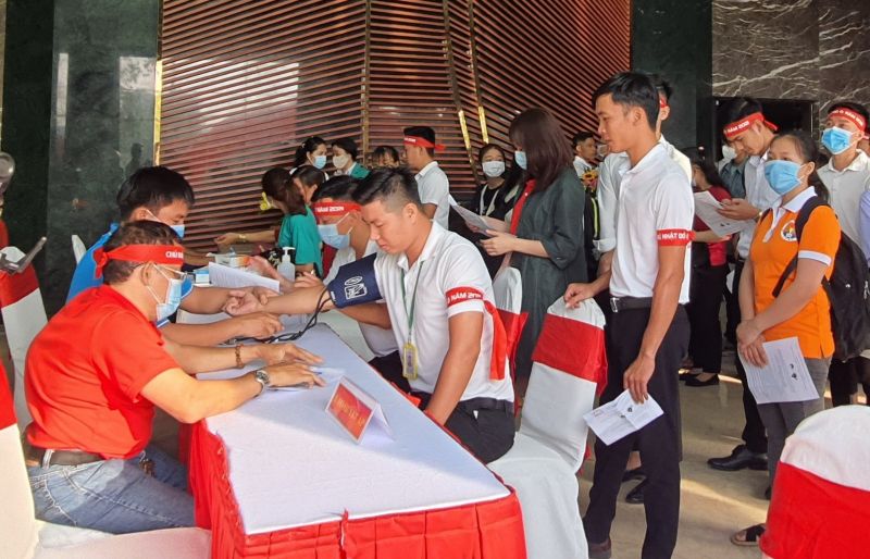 Bình Dương: Chương trình hiến máu "Chủ nhật đỏ" tiếp nhận gần 300 đơn vị máu