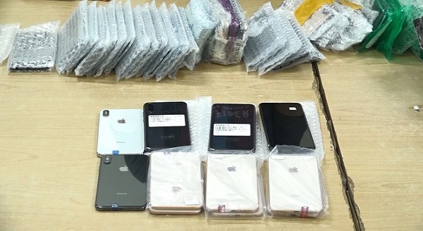 Lô hàng điện thoại nhập lậu trị giá khoảng 3 tỷ đồng vừa bị phát hiện TP.HCM