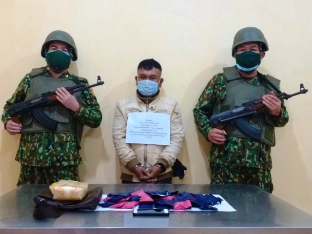 Quảng Bình: Bắt đối tượng người Lào đưa 10.000 viên ma túy vào Việt Nam