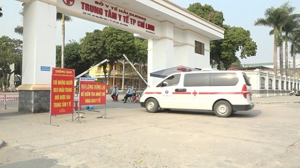 Bệnh viện dã chiến điều trị cho các bệnh nhân Covid-19 đặt tại Trung tâm y tế thành phố Chí Linh