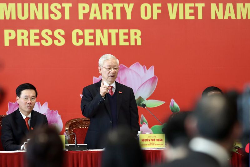 Đấu tranh chống tham nhũng, tiêu cực là không ngừng, không nghỉ, bất cứ lúc nào