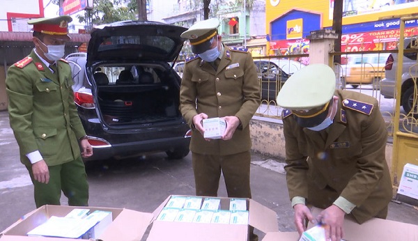 Sơn La: Phát hiện 7.100 khẩu trang đã hết hạn sử dụng được 'hô biến' date mới thêm 2 năm