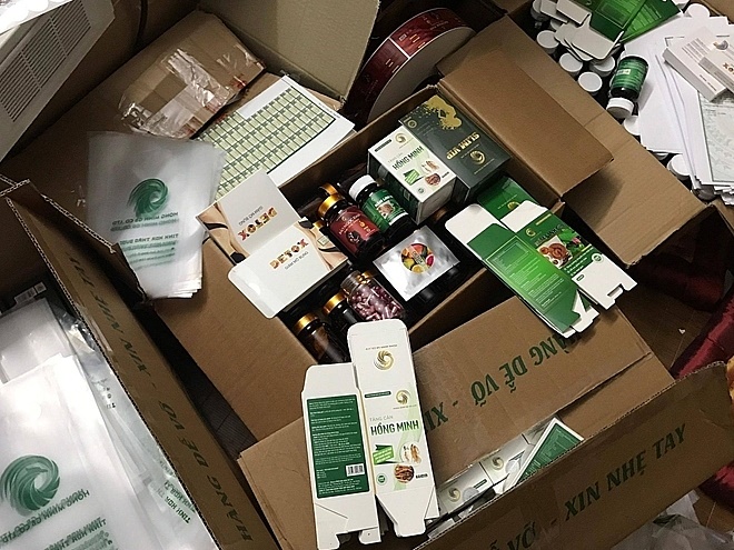 Hà Nội: Bắt hơn 1 tấn thực phẩm chức năng tự chế