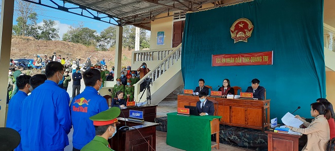 Quảng Trị: Phạt 18 năm tù cho 4 bị cáo tổ chức cho người xuất cảnh trái phép